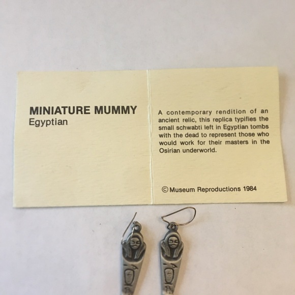 Mummy earrings from the museum store collectible - Picture 4 of 6